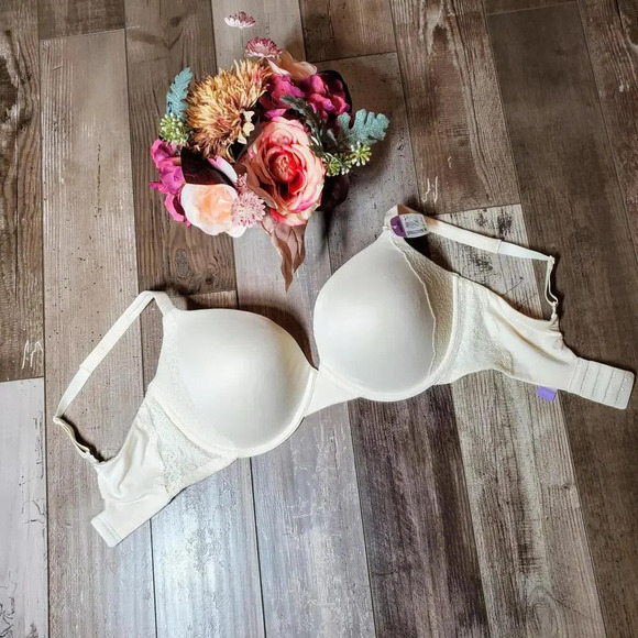 NWT Secret Treasures 36DD Cream Women's Bra with Lace - Picture 2 of 14